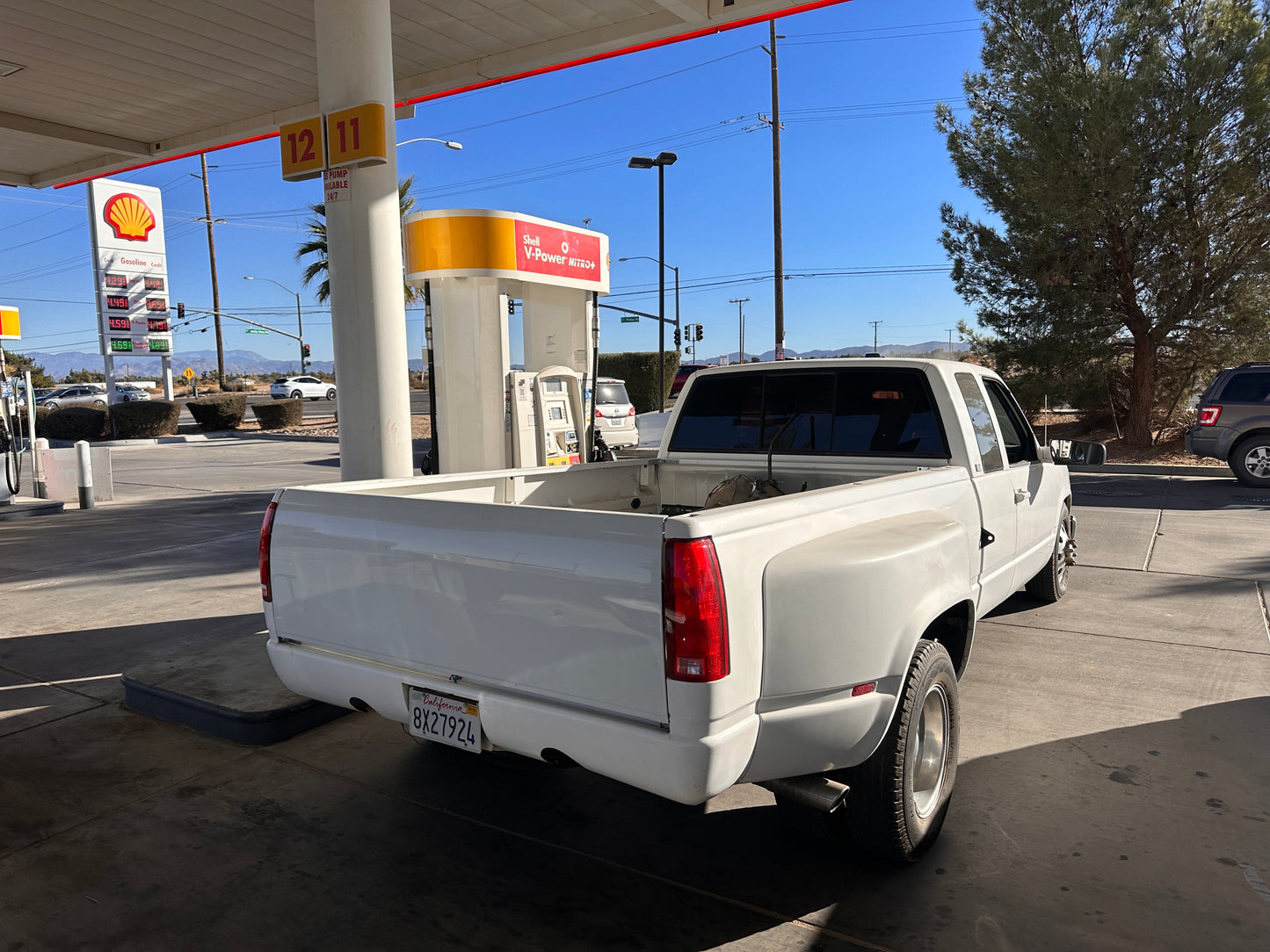 CHEVROLET SILVERADO DUALLY 3500