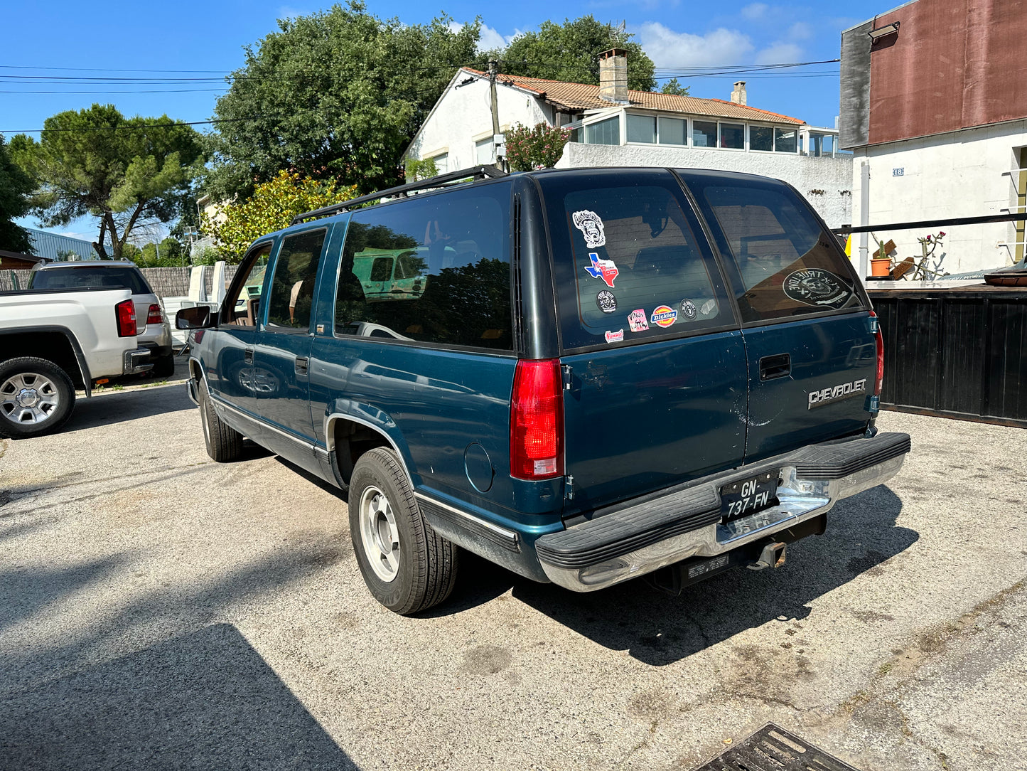 CHEVROLET SUBURBAN 1993 E85
