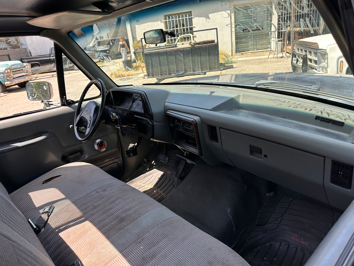 Ford F-150 // 1987