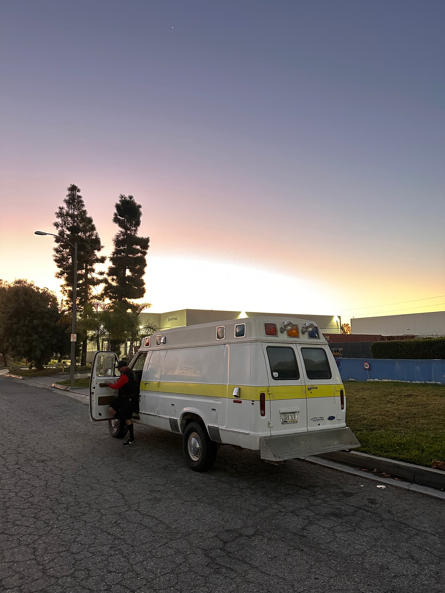 FORD ECONOLINE 1989 AMBULANCE