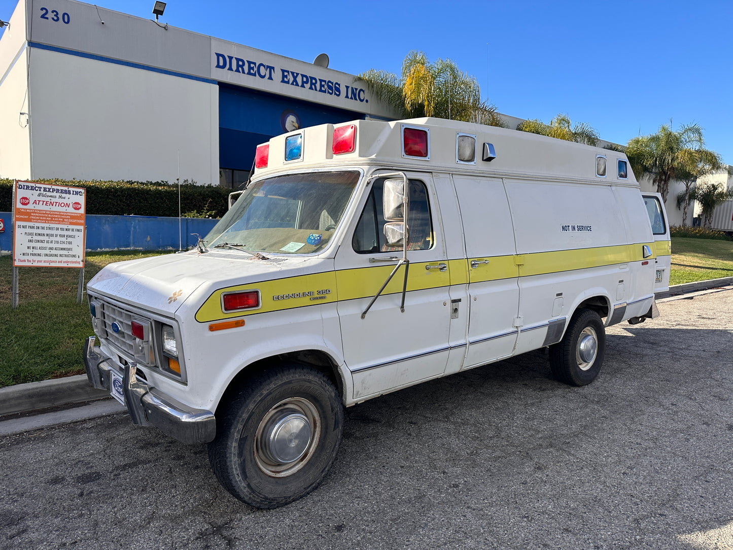 FORD ECONOLINE 1989 AMBULANCE
