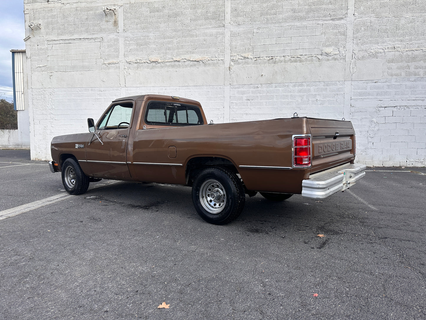 DODGE D150 1987