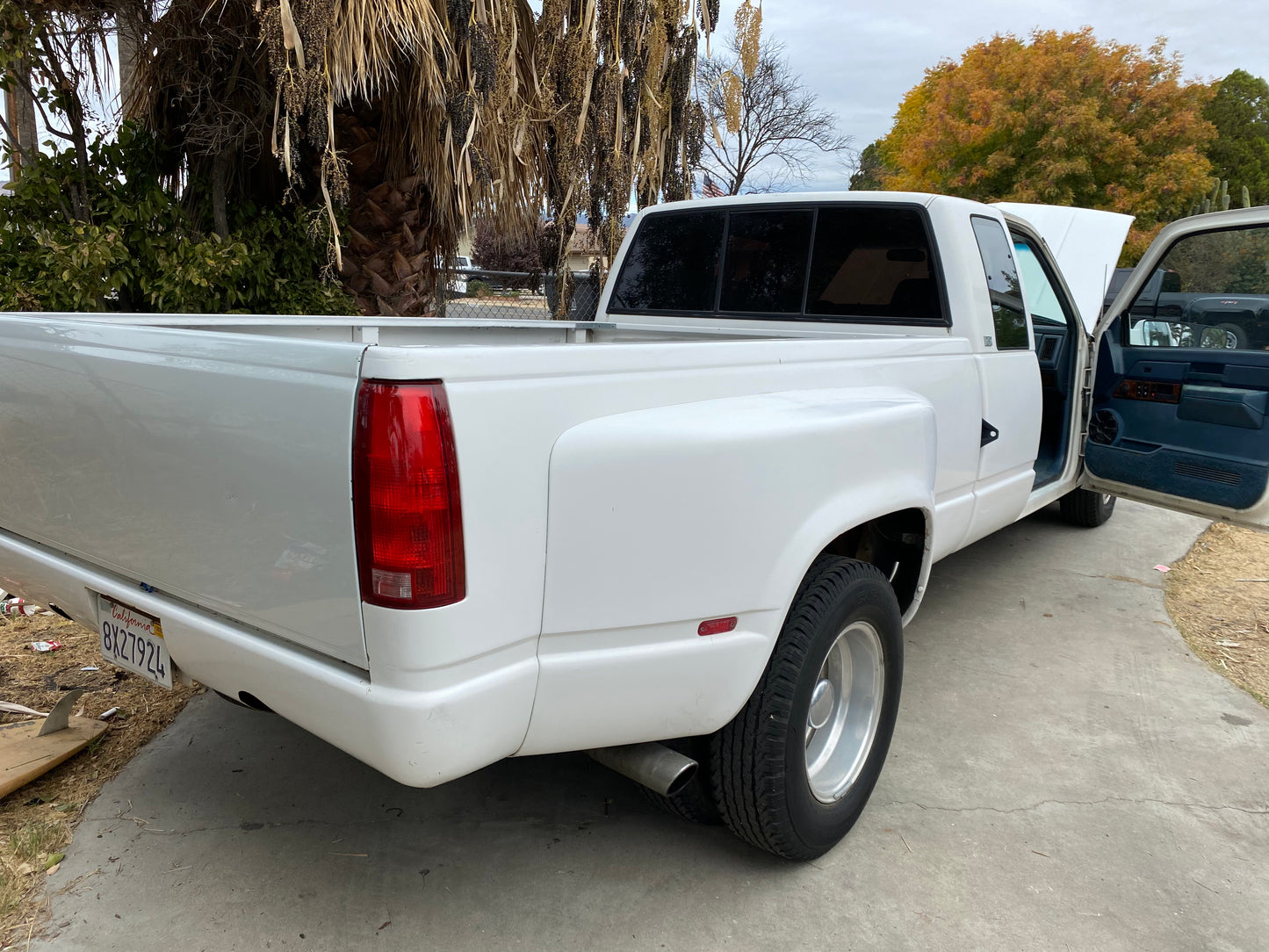 CHEVROLET SILVERADO DUALLY 3500