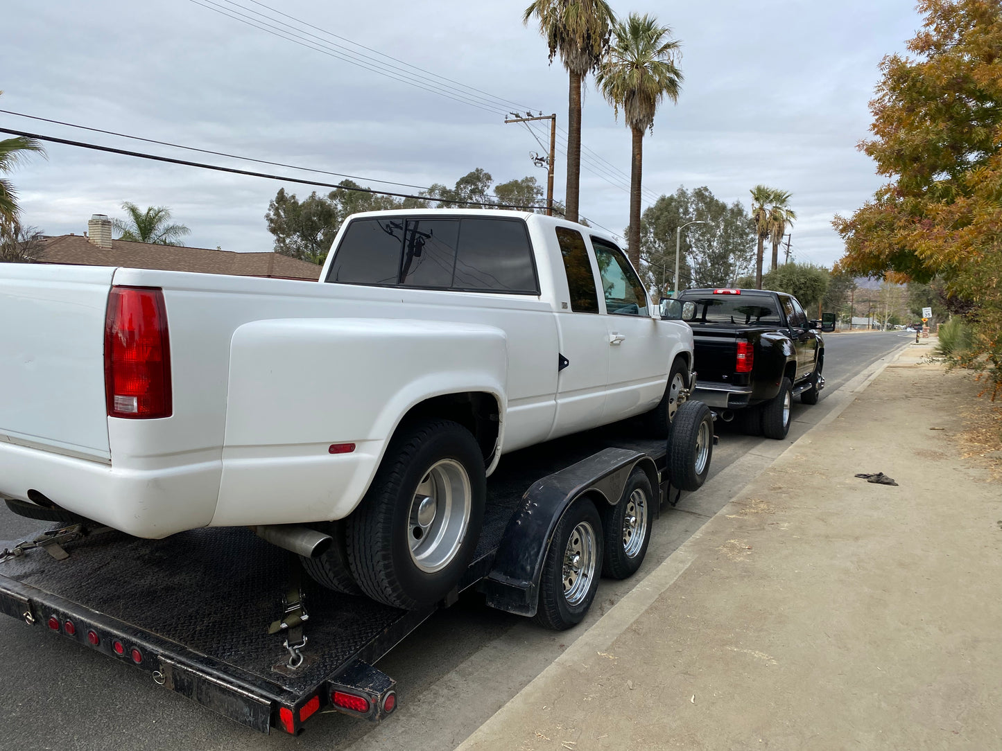 CHEVROLET SILVERADO DUALLY 3500