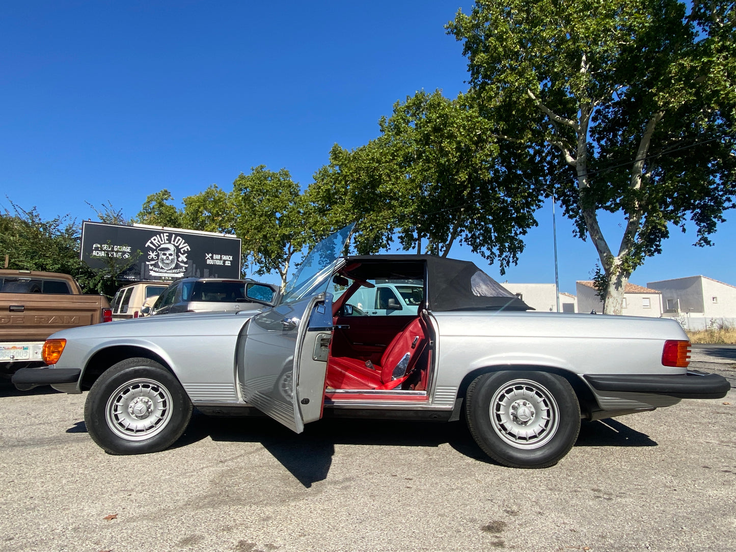 MERCEDES BENZ 450SL 1977