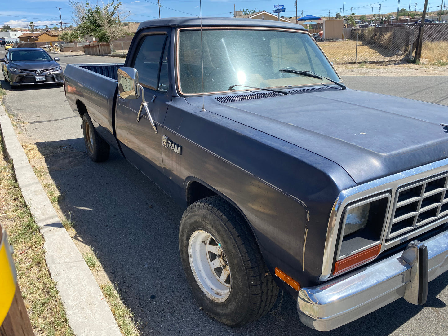 DODGE D150 1986 -PROJET POUR PASSIONNE -