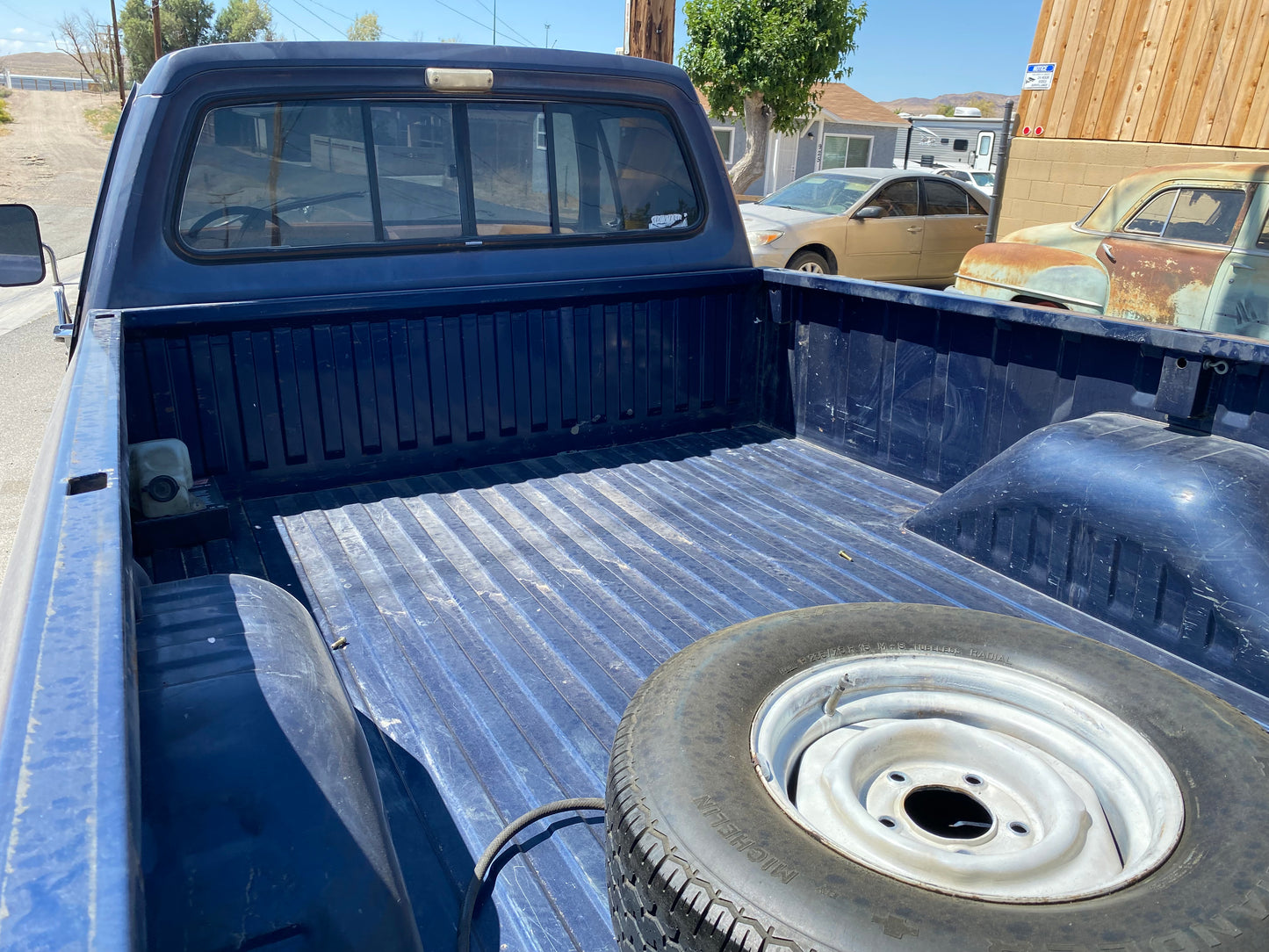 DODGE D150 1986 -PROJET POUR PASSIONNE -