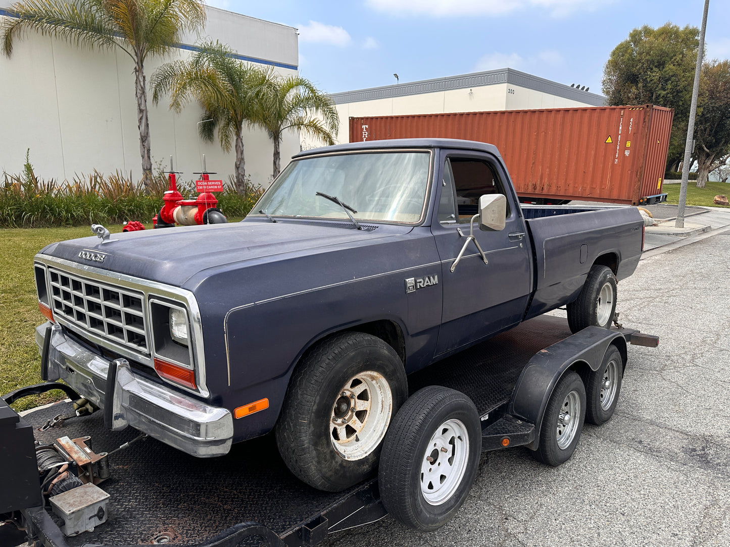 DODGE D150 1986 -PROJET POUR PASSIONNE -